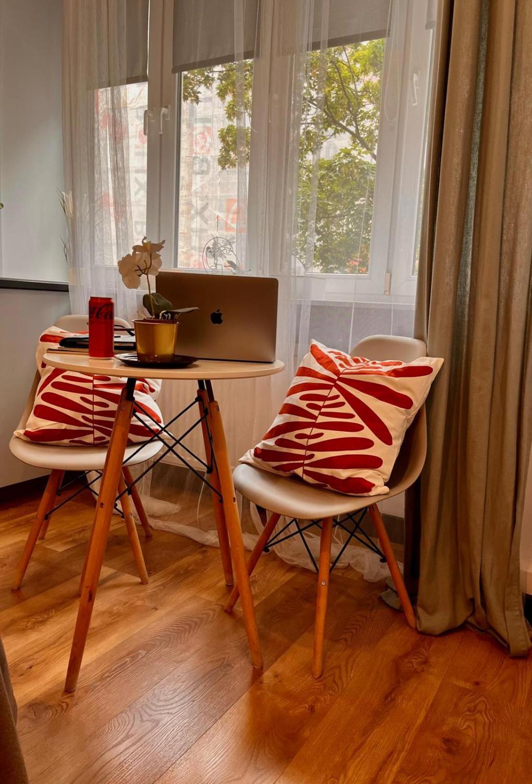 Special 1 Bed Room Condo Warszawa Center Kültér fotó