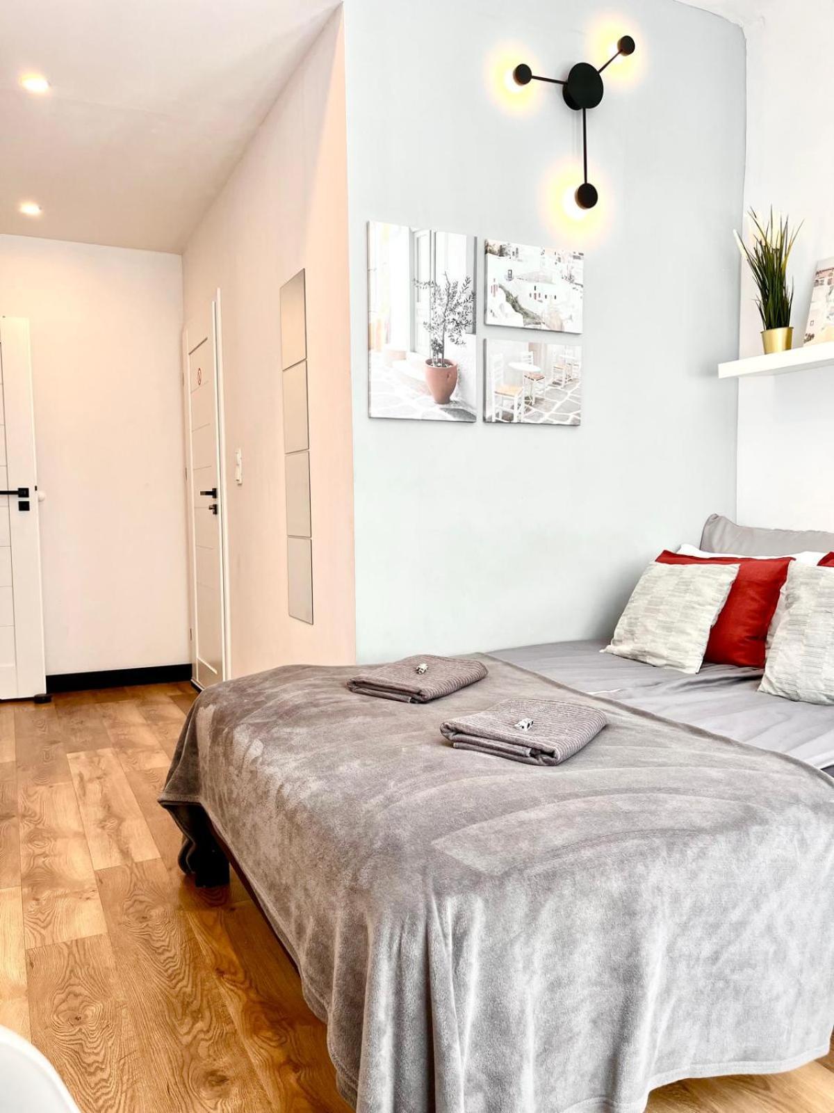 Special 1 Bed Room Condo Warszawa Center Kültér fotó